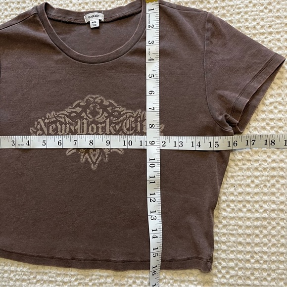 Garage Cropped Tee - Picture 4 of 5